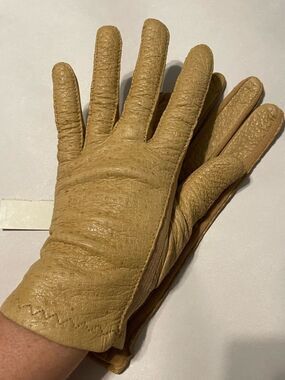 Vintage Tan Genuine Pigskin Leather Driving Gloves